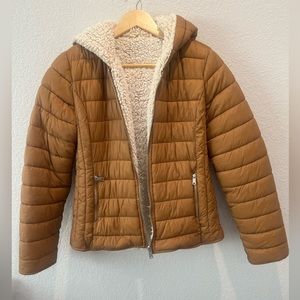 Love Tree Reversible Sherpa / Puffer Jacket, Camel and Cream color, Size Small